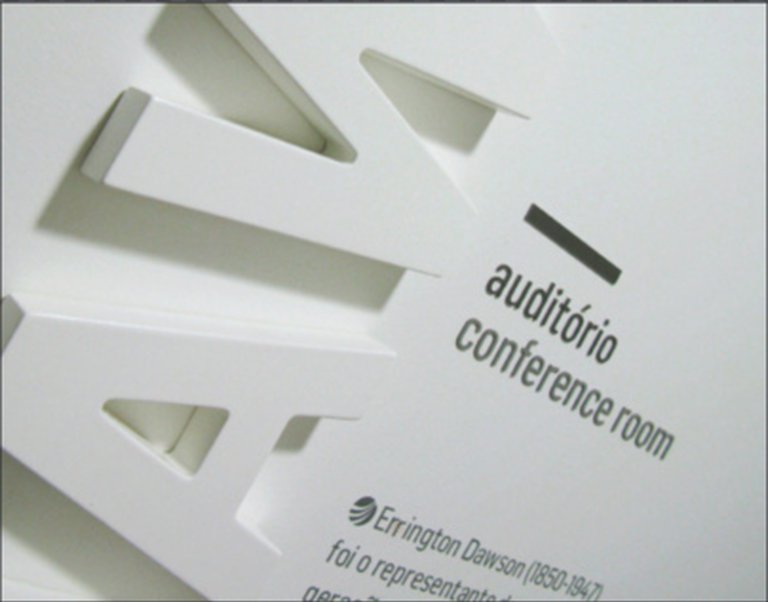 Garland
Sinalética e Espaços